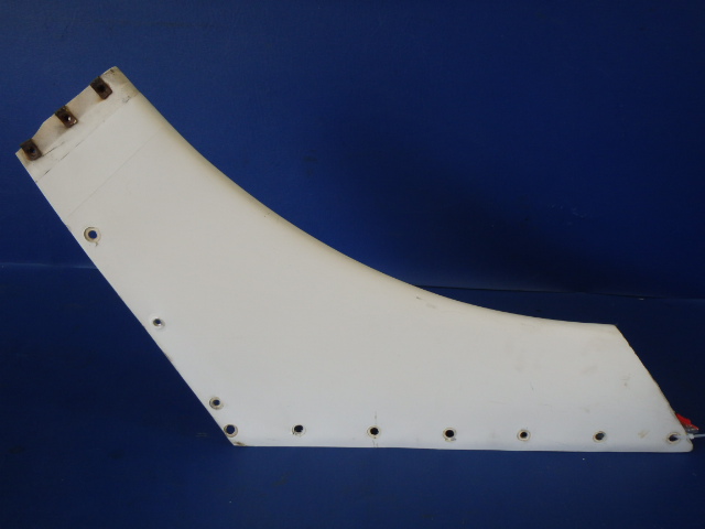 99519-02 Piper - DORSAL FIN- (Fiberglass)